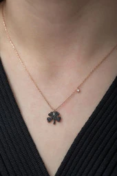 925 Ayar Minimal Yonca Kolye Kadın Gümüş Kolye thumbnail 3