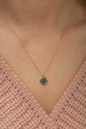 925 Ayar Minik Turkuaz Taşlı YoncaKadın Gümüş Kolye thumbnail 2