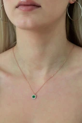 925 Ayar Kare Model Yeşil Taşlı Kolye Kadın Gümüş Kolye thumbnail 1