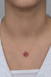 925 Ayar Gümüş Kırmızı Mercan Taşlı Yonca Kolye thumbnail 2