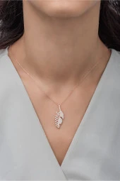 925 Ayar Gümüş Zirkon Taşlı Kuş Tüyü Kolye thumbnail 2