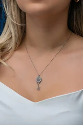 925 Ayar Gümüş Royumlu Mix Taşlı Anahtar Kolye thumbnail 2