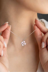 925 Ayar Gümüş Rodyumlu Pembe Taşlı Dört Yapraklı Şans Yonca Kolye thumbnail 1