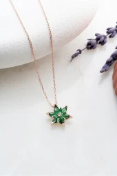 925 Ayar Gümüş Rose Yeşil Taşlı Lotus Çiçeği Kolye thumbnail 2