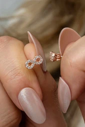 925 Ayar Gümüş Rose Kaplama Minik Sonsuzluk Küpe thumbnail 1