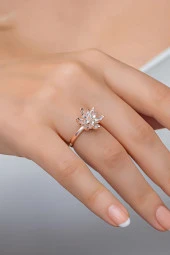 925 Ayar Gümüş Ayarlanabilir Beyaz Taşlı Lotus Çiçeği Yüzük - 2