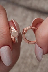 925 Ayar Gümüş Rose Kaplama Kalp Detaylı 15 mm Halka Küpe - 1