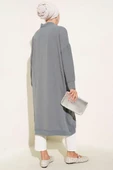 Önü Düğmeli Ayrobin Gri Uzun Hırka thumbnail 3