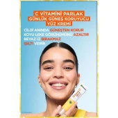 Garnier C Vitamini Parlak Günlük Güneş Koruyucu Fluid Yüz Kremi Işıltılı Doku SPF50+ 40ML - 3