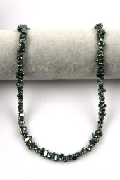 Su Yeşili Renkli Hematit Dizi 4 x 8 mm Kırık Model Kesim thumbnail 2