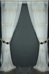 BRODE TAÇ KIRIK BEYAZ RENK TEK KANAT Hazır dikilmiş Pileli Fon Perde 300*260 cm thumbnail 7