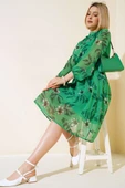 Şifon Çiçek Desenli Elbise Yeşil thumbnail 1