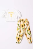 Kız Çocuk Ay Çiçeği Desenli  Eşofman Altı ve Yazı Baskılı Beyaz Eşofman Takım thumbnail 1