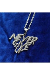 Iced Taşlı Never Give Up Kolye - 3