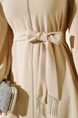 Kuşak Taş Püsküllü Elbise Bej thumbnail 4