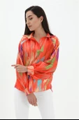 Reglan Kol Önü Kısa Arkası Uzun Fırça Baskılı Gömlek - Turuncu thumbnail 3