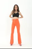 Kemerli Yanı Yırtmaçlı İspanyol Paça Atlas Kumaş Pantolon - Turuncu thumbnail 1