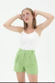Yüksek Bel Önü Pileli Arka Beli Lastikli Keten Şort - Yeşil thumbnail 1