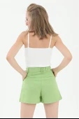 Yüksek Bel Önü Pileli Arka Beli Lastikli Keten Şort - Yeşil thumbnail 3