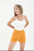 Yüksek Bel Önü Pileli Arka Beli Lastikli Keten Şort - Turuncu thumbnail 1