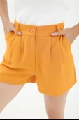 Yüksek Bel Önü Pileli Arka Beli Lastikli Keten Şort - Turuncu thumbnail 4