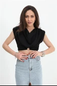Bluz Omuzları Vatkalı Beli Lastikli Halka Detaylı - Siyah thumbnail 1