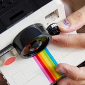 LEGO Ideas 21345 Polaroid OneStep SX-70 Kamera (516 Parça) - 8