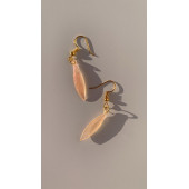 Yanardöner Pembe ve Turuncu Gold Aksesuar Simetrik Şekil Küçük Sallantılı Epoksi Küpe El Yapımı thumbnail 8