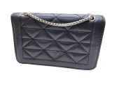 Gümüş Zincir Detaylı Askılı Siyah Çanta - 3