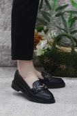 Fort 034-213 Siyah Cilt Toka Detaylı Rahat Loafer Kadın Ayakkabı thumbnail 1