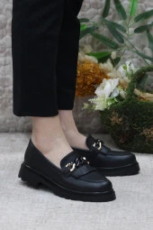 Fort 85116 Siyah Cilt Toka Detaylı Rahat Loafer Kadın Ayakkabı thumbnail 1