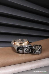 Silvio Monetti Gümüş Özel Tasarım Kapaklı Saatli Model Gazlı Çakmak 24CSM809MR02 thumbnail 4