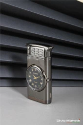 Silvio Monetti Siyah Özel Tasarım Kapaklı Saatli Model Gazlı Çakmak 24CSM807BMR04 thumbnail 2