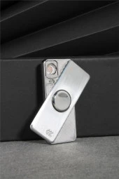 Silvio Monetti  Gümüş Renk Ledli Ve Çarklı Şarjlı Çakmak  24CSM22105AR07 thumbnail 1