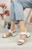Ellie Kadın Beyaz Günlük Ortopedik Topuklu Sandalet Ellie-1555 thumbnail 1
