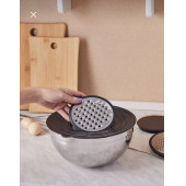 4 Parça Çırpıcılı Rendeli Karıştırma Ve Saklama Kabı 24 Cm - 5