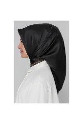 Armine 90*90 Sura Ipek Eşarp Siyah Gold (E20KA8432D03) thumbnail 3