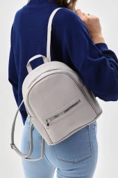 Beyaz Kadın Sırt Çantası thumbnail 1