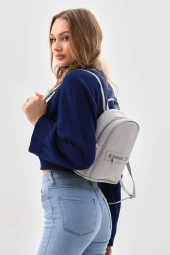 Beyaz Kadın Sırt Çantası thumbnail 2