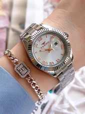 Ferro Gümüş Renk Takvimli Renk Kararmaz Renk Atmaz 3 Atm  Özel Tasarım Kadın Kol Saati EFL21295A thumbnail 1