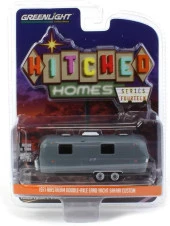 Greenlight 1971 Airstream Double-Axle Land Yacht Safari Custom 1/64 Model Araba - 2