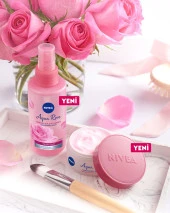 Nivea Aqua Rose Hyaluron ve Organik Gül Suyu İçeren Nemlendirici Jel Yüz Kremi (50 ml); 48 Saat Yoğu - 3