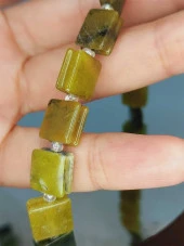 Yeşim Taşı Yandan Oyuklu Kare Kesim 10x10mm Dizi (49554) thumbnail 2