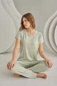 Yeşil Viskon Sütyenli Pijama Takımı - 1