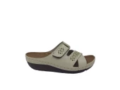 Zerhan 2354 Kadın Krem Cırtlı Günlük Kullanım Dolgu Topuk Terlik thumbnail 1