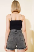 Püsküllü Ters Paça Kot Şort Siyah Kar thumbnail 3