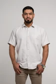 Geniş Ve Rahat (Bol) Kesim Cepli Armürlü Klasik Kısa Kol Erkek Gömlek thumbnail 2