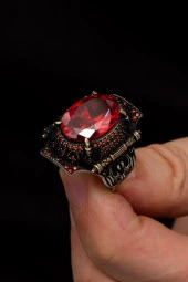 Kırmızı Taşlı Faset Kesim 925 Gümüş Erkek Yüzük thumbnail 4