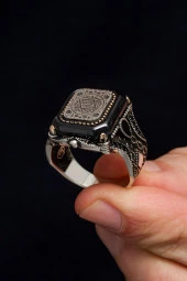 Kare Siyah Taşlı Mührü Süleyman İşleme 925 Gümüş Erkek Yüzük thumbnail 4