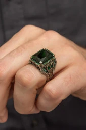 Yeşil Taşlı Faset Kesim 925 Gümüş Erkek Yüzük thumbnail 3